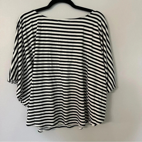 Yana K Women's Tania Top in Black & Ivory Stripes Short Sleeves One Size NWT - Picture 9 of 9